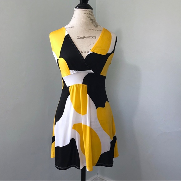 Kenneth Cole Reaction Tops - Kenneth Cole • Printed Tunic